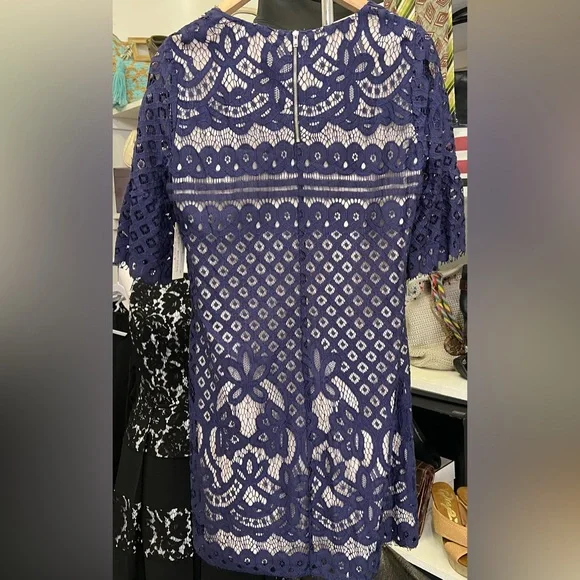 Skies Are Blue / Underskies - NWT - Elegant Blue Lace Dress, Lined, Midi - M - Picture 2 of 4